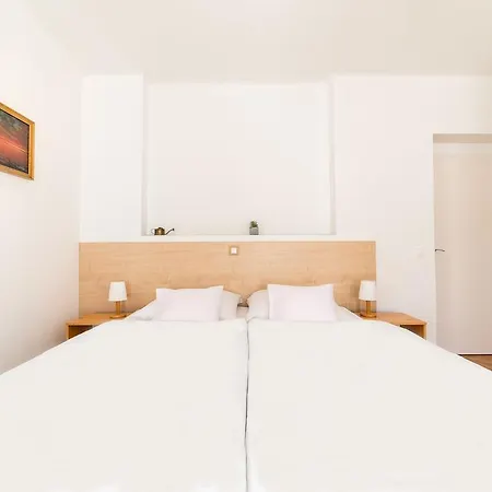 Forestine Apartment *