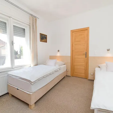 شقة Forestine Hévíz