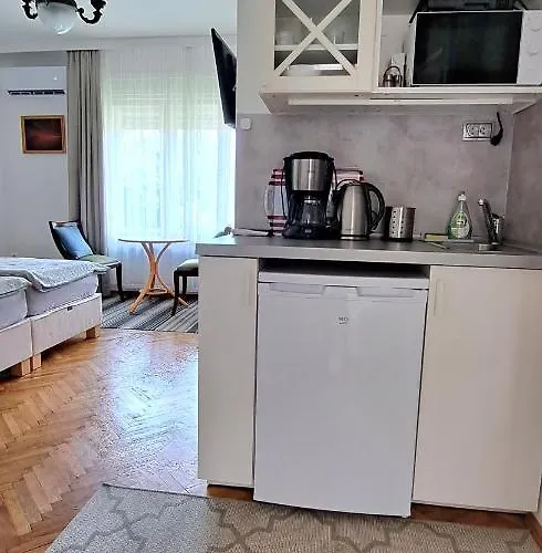 Forestine アパート *